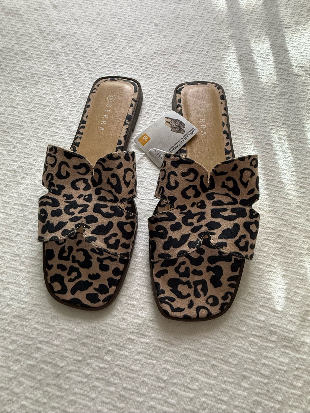 Serra Leopard Print Slide Sandals NWT Size 10 Flat Slip-On